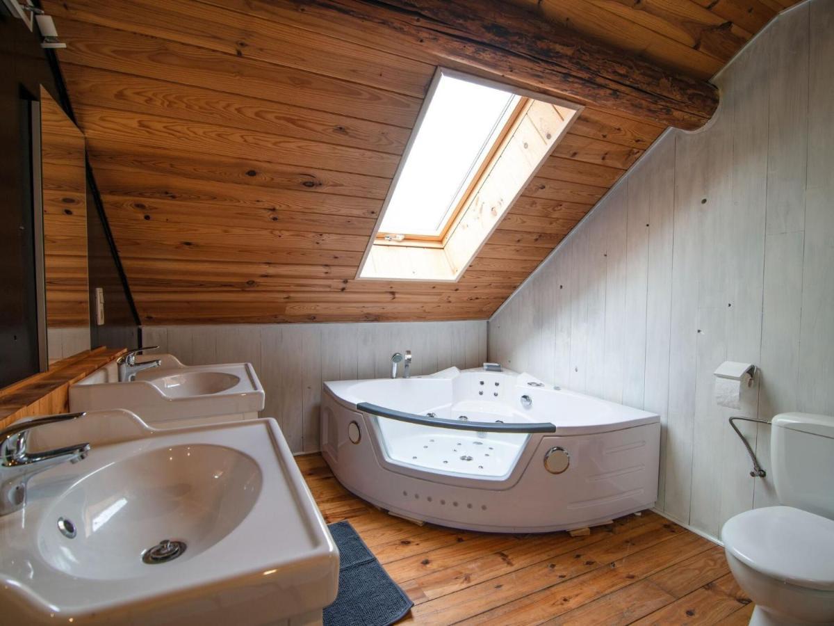 Very Spacious House With Sauna Spa And Countryside Views Gouvy Extérieur photo